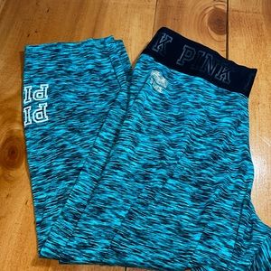 Good used condition PINK ultimate cropped yoga pants/leggings